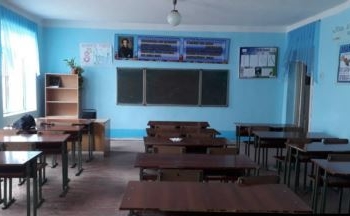 Узбекистан с 18 марта отправляет всех школьных учителей в оплачиваемый отпуск