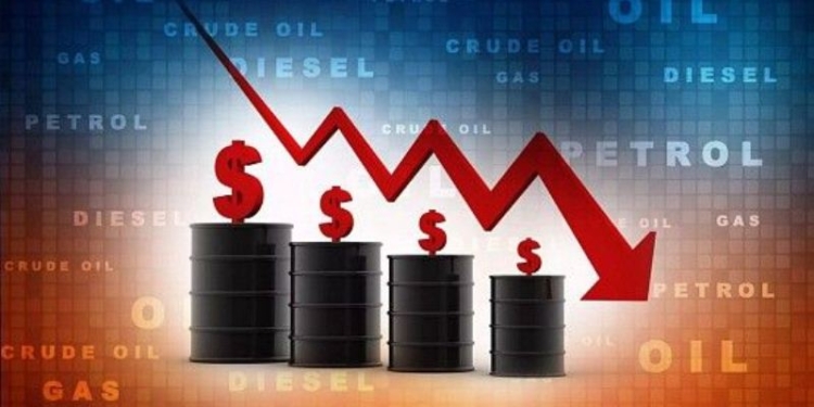 Падение цен на нефть, пока, не повлияло на стоимость ГСМ в Таджикистане