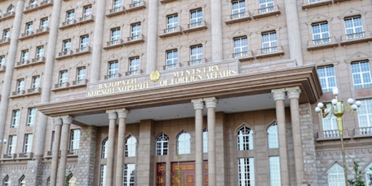 В Таджикистане открыли благотворительные счета для предотвращения коронавируса