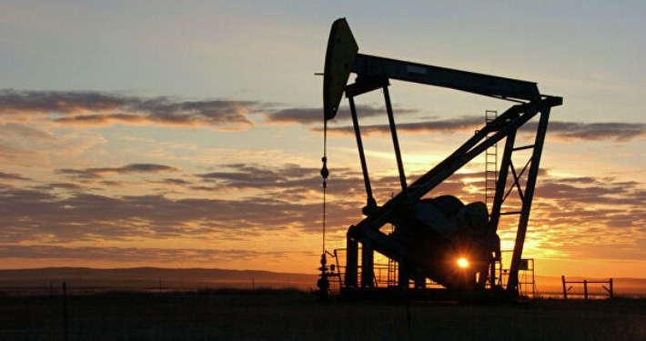 Нефть марки WTI упала до нуля долларов, а потом обрушилась до минус 37. Что вообще происходит?