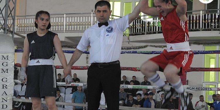 В Душанбе состоялся чемпионат Таджикистана по боксу среди взрослых