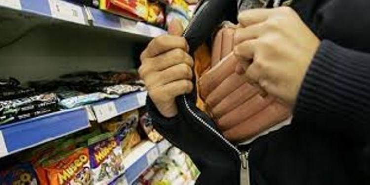 В Истарвшане обокрали продуктовый магазин