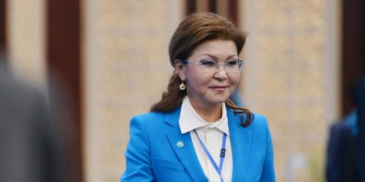 Токаев прекратил депутатские полномочия спикера Сената Казахстана Дариги Назарбаевой