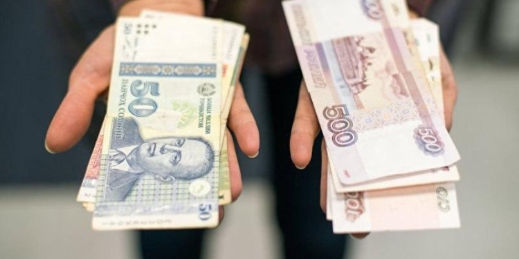 В Таджикистане укрепился российский рубль