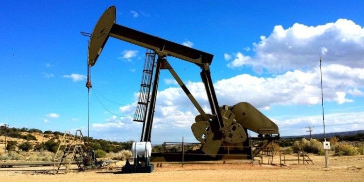 Таджикистан произвел 9,6 тыс. тонн нефти, а импортировал около 229 тыс. тонн