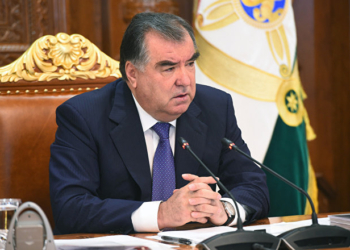 Э.Рахмон произвел кадровые изменения в руководстве Счетной палаты