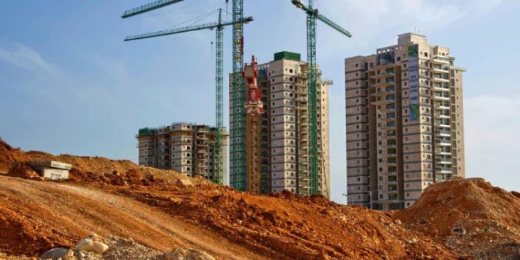 В Таджикистане, после некоторого спада, зафиксирован рост строительства жилья