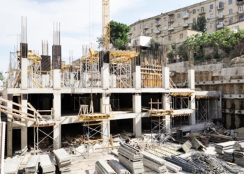 В Таджикистане приостановлено возведение некоторых объектов, строящихся за счет госбюджета