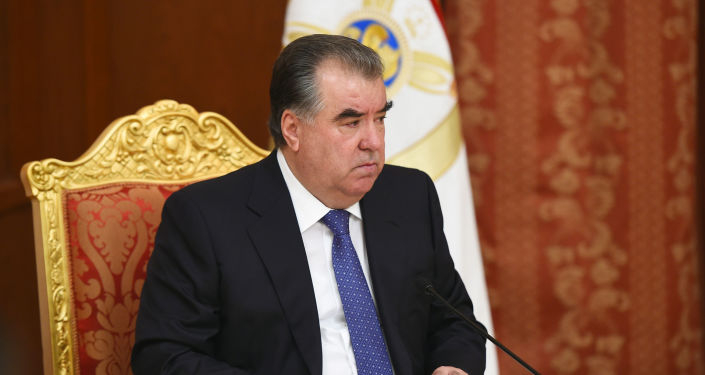 Эмомали Рахмон выразил соболезнования Сооронбаю Жээнбекову