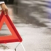 В Хатлоне легковушка врезалась в остановку, а в Нурабаде иномарка сорвалась в пропасть