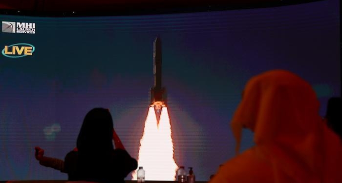 ОАЭ отправили космический зонд на Марс