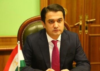 Рустам Эмомали подписал решение о выплате денежных пособий малоимущим жителям Душанбе