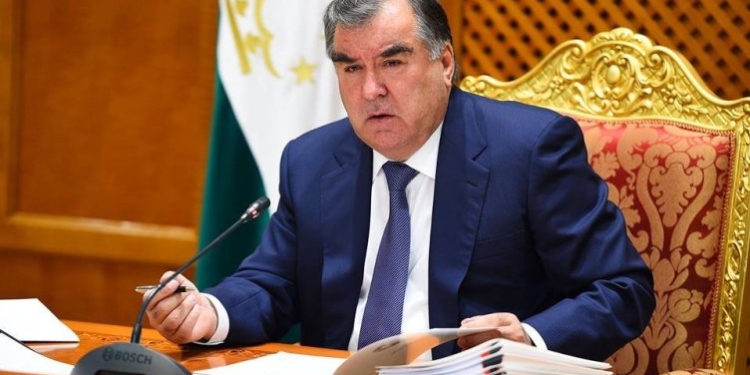 Не носишь медицинскую маску, заплатишь штраф. Президент подписал поправки в КоАП