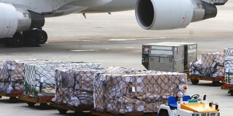 Таджикистан получил свыше 12,2 тыс. тонн гумпомощи на сумму более $29 млн.
