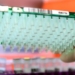 На юге Китая после выявления нового случая COVID-19 началось массовое тестирование