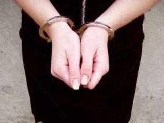 Жительница Бустона, ранее судимая за умышленное заражение ВИЧ, задержана за грабеж
