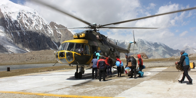 Tajik Peaks: современный  альпинистский  лагерь