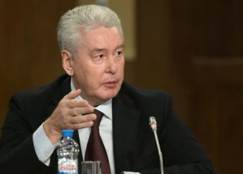 Собянин объявил двухнедельные каникулы в московских школах