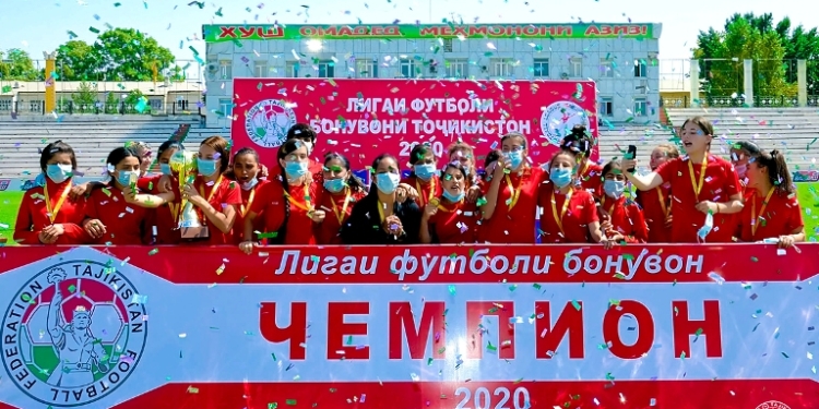 «Зебонисо» стала победителем женского чемпионата Таджикистана по футболу