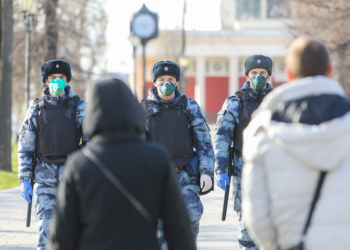 В России продлили срок пребывания мигрантов до 15 декабря