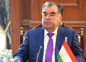 Эмомали Рахмон выразил соболезнования эмиру Кувейта