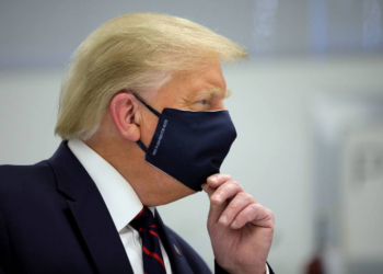 Мировым фондовым рынкам предрекли нестабильность из-за болезни Трампа