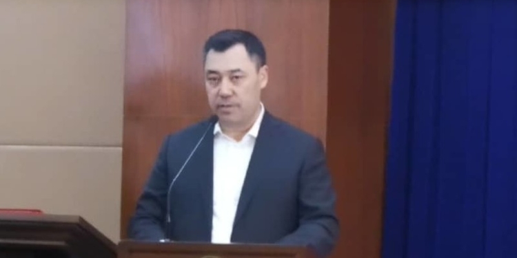 В Кыргызстане новый состав правительства, а Атамбаева снова задержали
