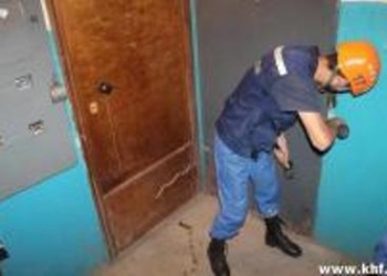 В Душанбе спасатели проникли в квартиру и обнаружили тело одинокой пенсионерки