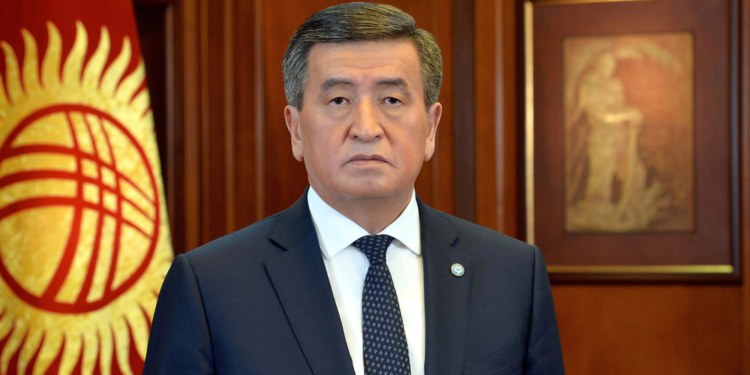 Президент Кыргызстана призвал политических лидеров вернуться в правовое поле