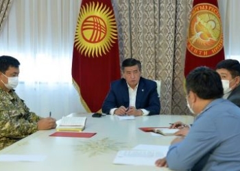 Президент Кыргызстана принял начальника Генштаба и коменданта Бишкека