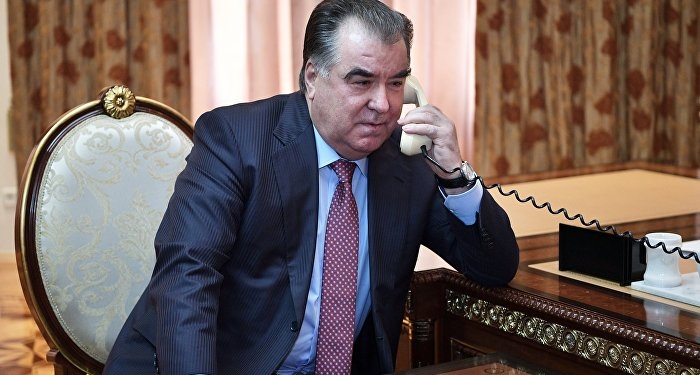 Эмомали Рахмон провел телефонные разговоры с президентами Узбекистана и Казахстана