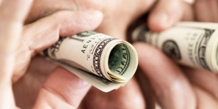 Долларовый дефицит. Как быть, и что делать