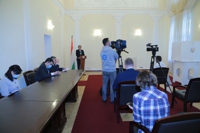 Таджикистанцев в России, призвали принять активное участие в выборах президента Таджикистана