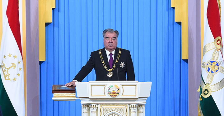 Президент пообещал достойную жизнь каждому таджикистанцу