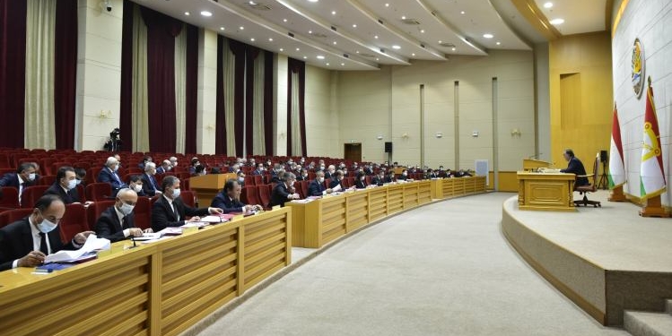 Эмомали Рахмон поручил обеспечить население электроэнергией