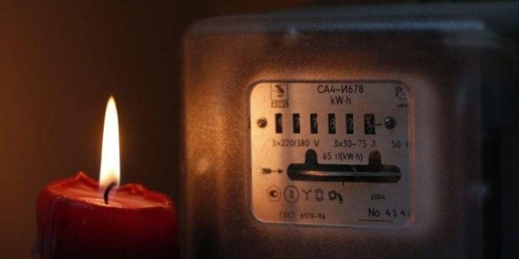 В регионах Таджикистана начали отключать электричество