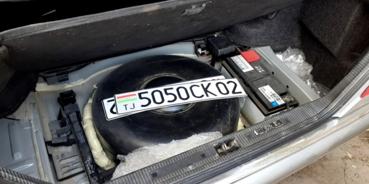 В Худжанде двое автослесарей угнали автомобиль постоянного клиента