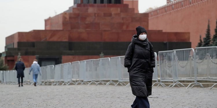 В Москве закрыли для посещения мавзолей Ленина