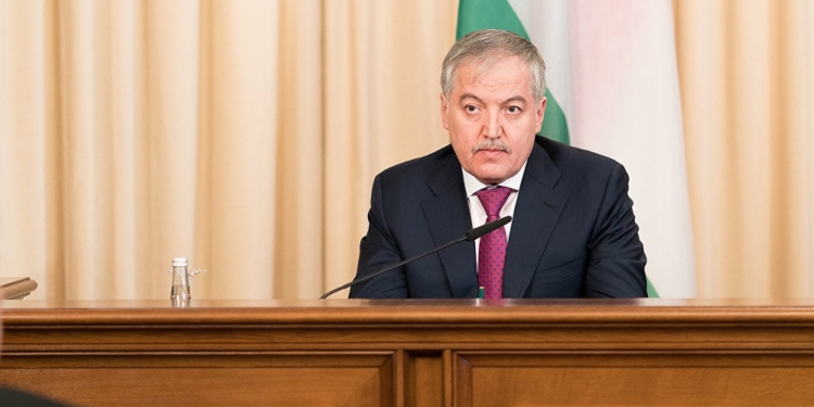 Глава МИД Таджикистана отбыл в Сеул