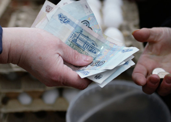 ВБ прогнозирует сокращения денежных переводов трудовых мигрантов к 2021 году на 14%