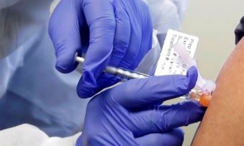 Еще одна вакцина от COVID-19 в Китае готова к 3-й фазе клинических испытаний