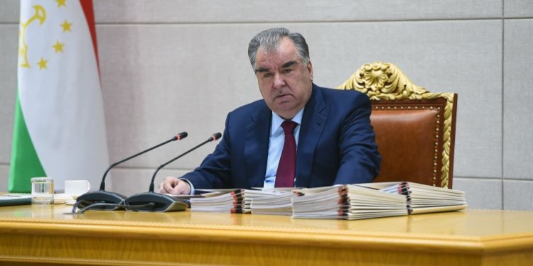 Президент провел заседание правительства – последнее в уходящем году