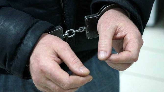 В Канибадаме местный житель тяжело ранил свою бывшую супругу
