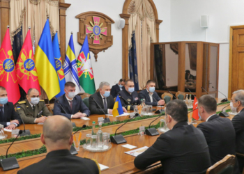 Украина и Турция заключили контракты на товары военного назначения