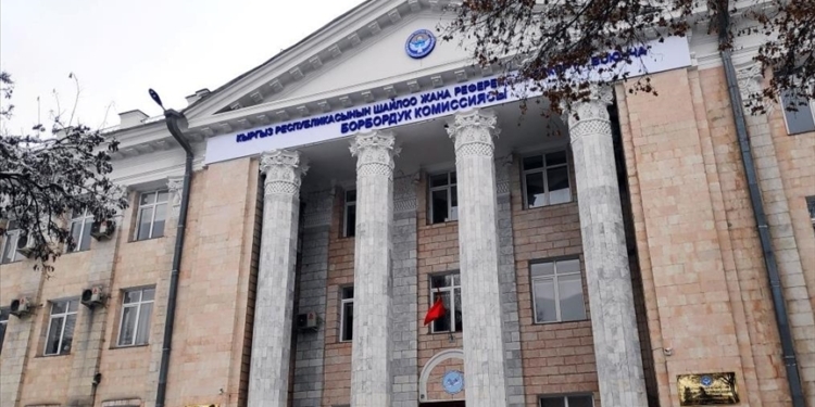 В ЦИК Кыргызстана предложили упразднить все государственные СМИ