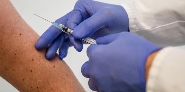 Казахстан планирует начать вакцинацию вакциной «Спутник V» раньше запланированного срока
