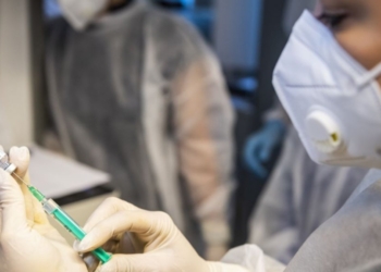 Кыргызстану предложили пакет документов вакцины Pfizer от коронавируса