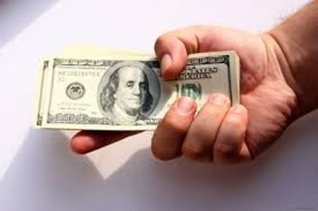 Житель Душанбе заплатил $15 тыс. за «трудоустройство» в США