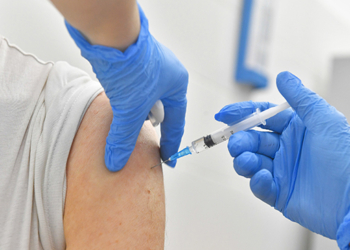 В Нидерландах 15 человек умерли после вакцинации от коронавируса