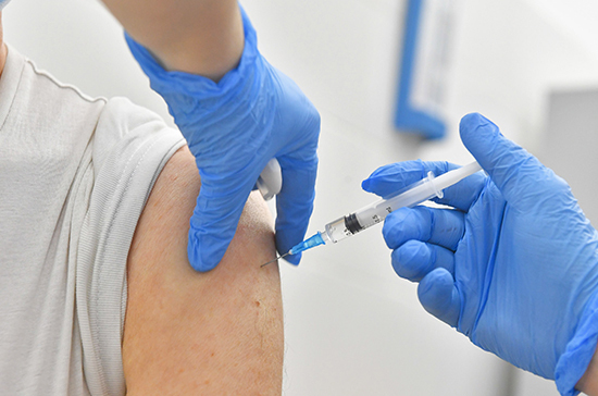 В Нидерландах 15 человек умерли после вакцинации от коронавируса